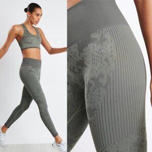 NWT Varley New Rock Ridge Snake Quincy Leggings